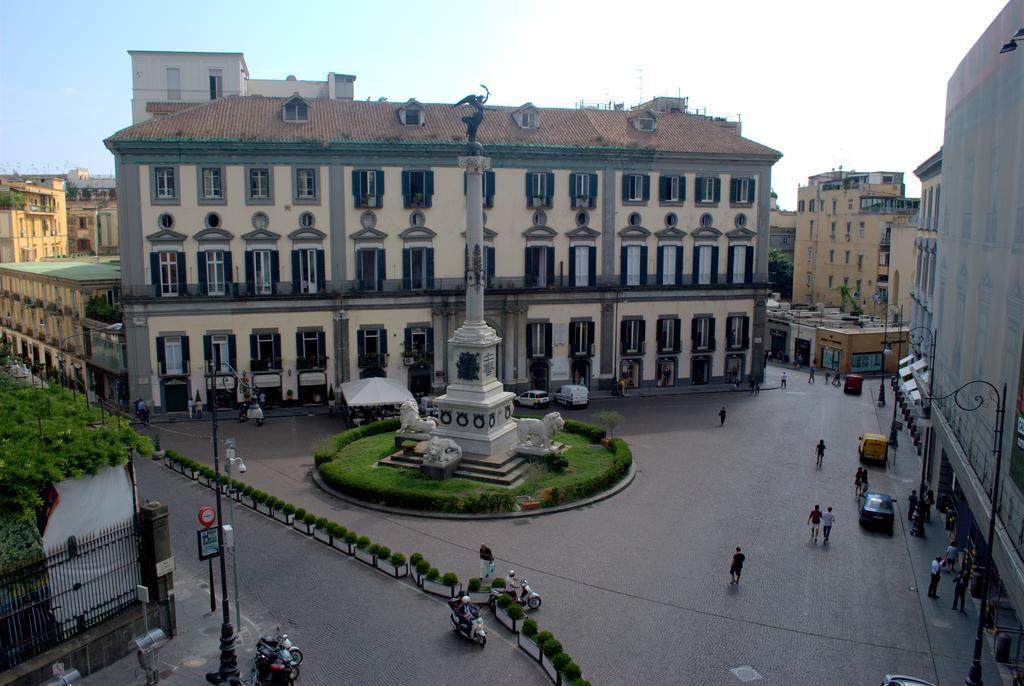 Relais Piazza Dei Martiri Bed & Breakfast Napels