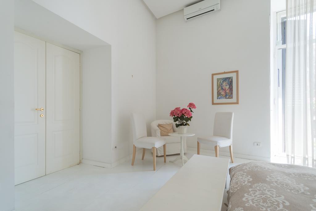 Bed & Breakfast Relais Piazza Dei Martiri Napels
