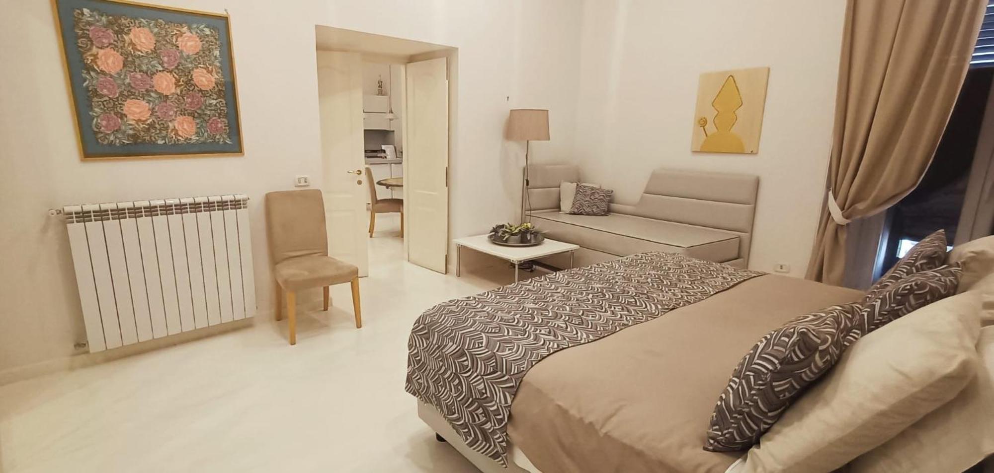 Relais Piazza Dei Martiri * Napels